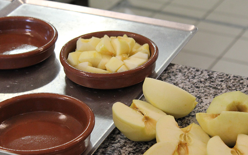 Fabrication de notre crumble aux fruits Maison